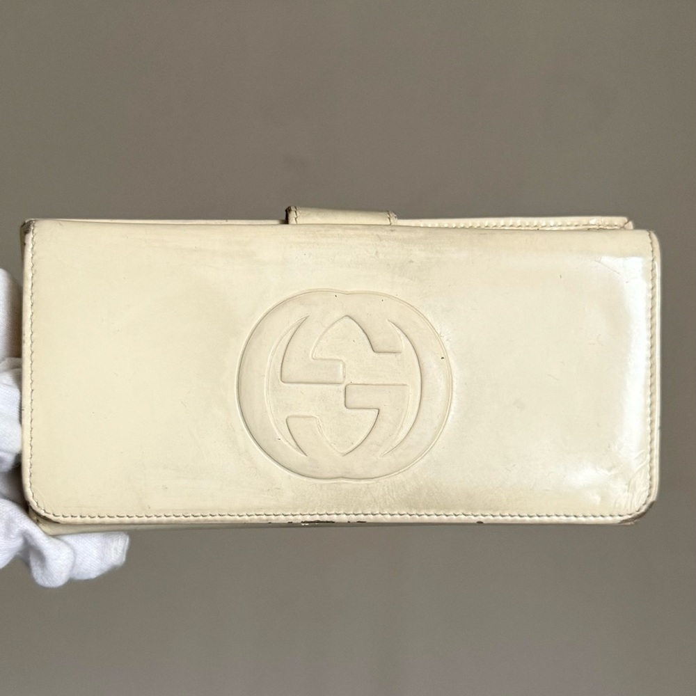 Gucci Women's Tom Ford Interlocking GG White Patent Leather Continental Wallet